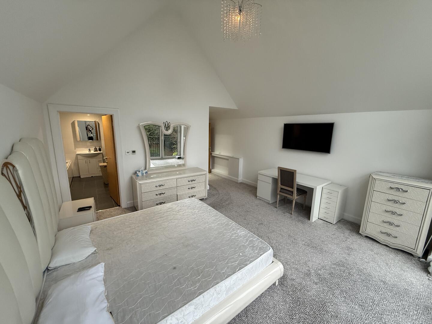 Fairfield Approach, Staines-Upon-Thames